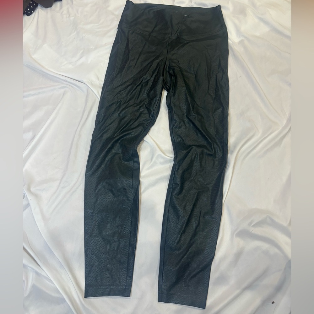 White House Black Market Black Runway Leggings size 10 patterned evening date
